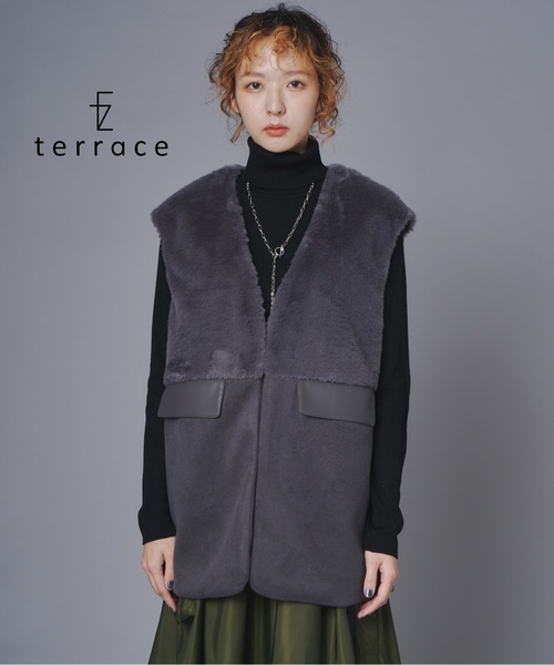 terrace(テラス)の「ファー×フェイクウールドッキングベスト(その他アウター・レディース・アイボリー/チャコールグレー/ブラウン・FREE)」の3枚目の写真