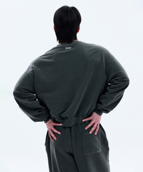 MIHAK(ミハク)の「ピグメントダイングオーバーサイズスウェットシャツ (チャコール)(スウェット・メンズ・その他・1/2/3)」の6枚目の写真