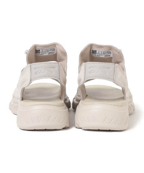 Ray BEAMS（レイビームス）の「【WEB限定】Reebok / インスタ ポンプフューリー サンダル（サンダル・レディース・ブラック/グレー・25/24/23）」の8枚目の写真