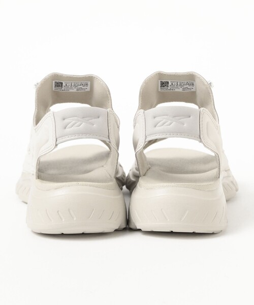 Ray BEAMS（レイビームス）の「【WEB限定】Reebok / インスタ ポンプフューリー サンダル（サンダル・レディース・ブラック/グレー・25/24/23）」の22枚目の写真