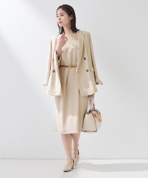 INDIVI（インディヴィ）の「【洗える／SETUP可】着る日傘ヨーク切り替えワンピース（ワンピース・レディース・ベージュ/ネイビー・38/05/36/15 /13/40/19）」の19枚目の写真