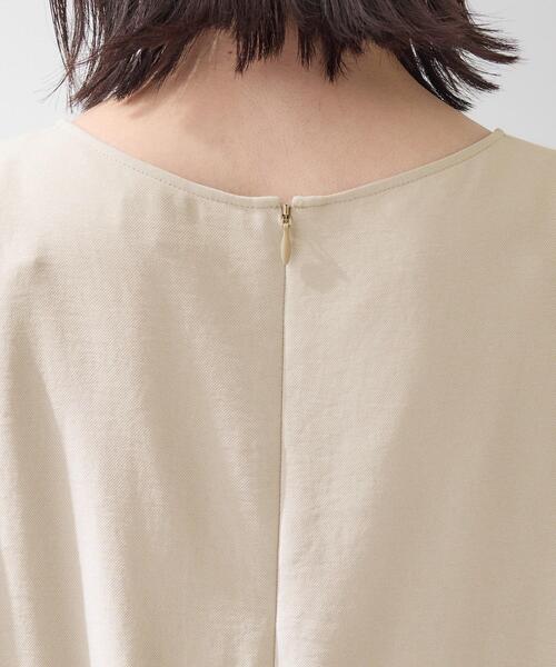 INDIVI（インディヴィ）の「【洗える／SETUP可】着る日傘ヨーク切り替えワンピース（ワンピース・レディース・ベージュ/ネイビー・38/05/36/15 /13/40/19）」の12枚目の写真