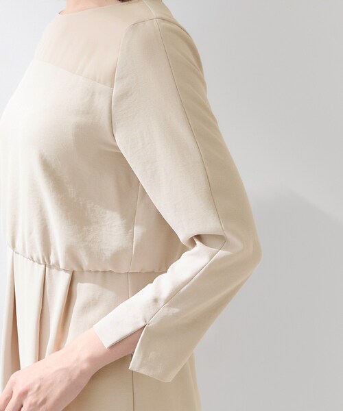 INDIVI（インディヴィ）の「【洗える／SETUP可】着る日傘ヨーク切り替えワンピース（ワンピース・レディース・ベージュ/ネイビー・38/05/36/15 /13/40/19）」の13枚目の写真