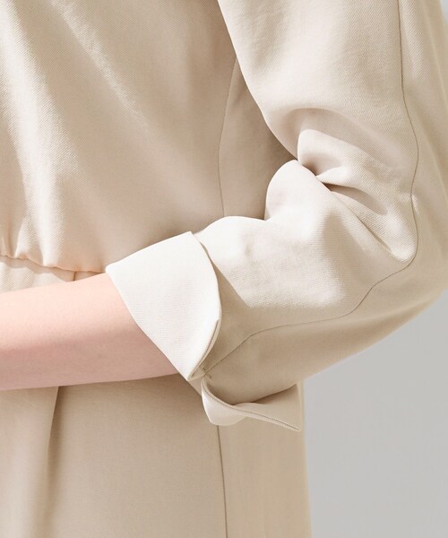 INDIVI（インディヴィ）の「【洗える／SETUP可】着る日傘ヨーク切り替えワンピース（ワンピース・レディース・ベージュ/ネイビー・38/05/36/15 /13/40/19）」の14枚目の写真