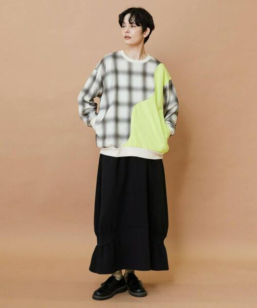 FRAPBOIS（フラボア）の「ハーフオンブレー スウェット（スウェット・レディース・グリーン/ベージュ・1/2）」の7枚目の写真