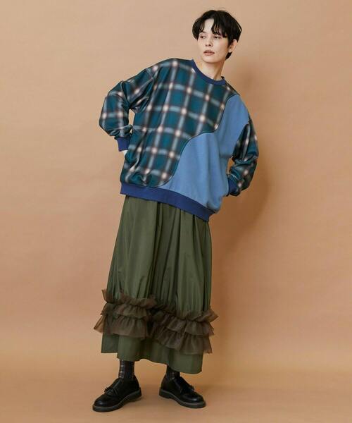 FRAPBOIS（フラボア）の「ハーフオンブレー スウェット（スウェット・レディース・グリーン/ベージュ・1/2）」の15枚目の写真