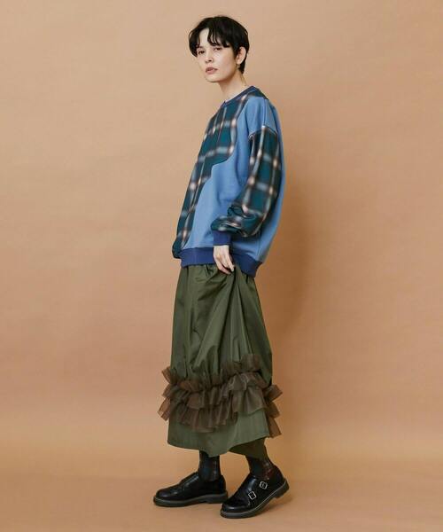 FRAPBOIS（フラボア）の「ハーフオンブレー スウェット（スウェット・レディース・グリーン/ベージュ・1/2）」の16枚目の写真