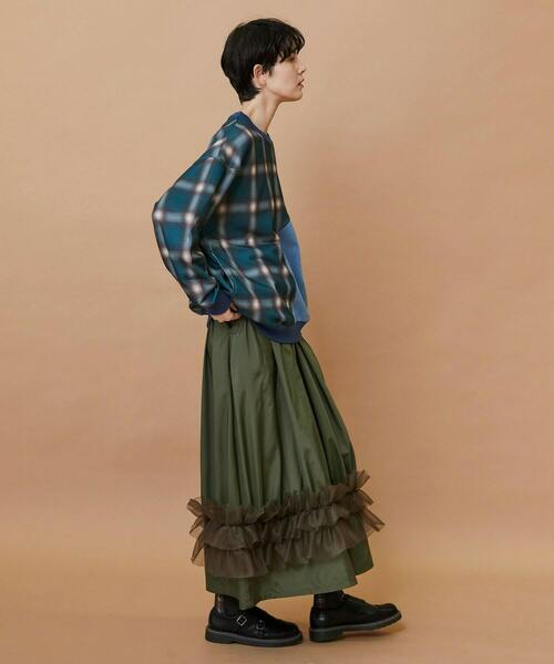 FRAPBOIS（フラボア）の「ハーフオンブレー スウェット（スウェット・レディース・グリーン/ベージュ・1/2）」の18枚目の写真