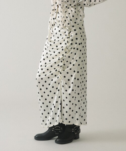 Ray BEAMS(レイビームス)の「ドット サテン フリル スカート(スカート・レディース・オフホワイト/ブラック・0/1)」の15枚目の写真