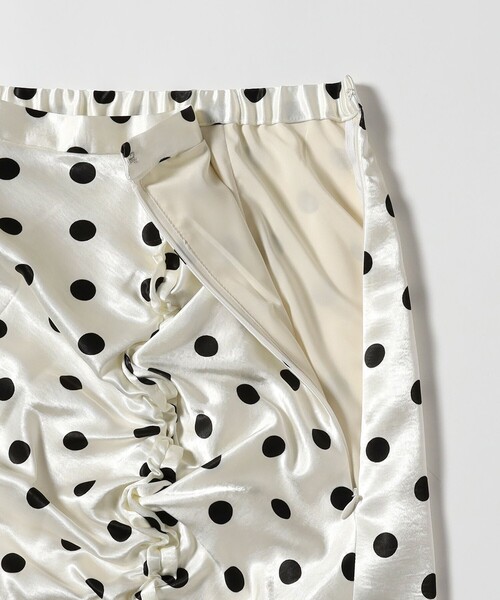 Ray BEAMS（レイビームス）の「ドット サテン フリル スカート（スカート・レディース・オフホワイト/ブラック・0/1）」の12枚目の写真