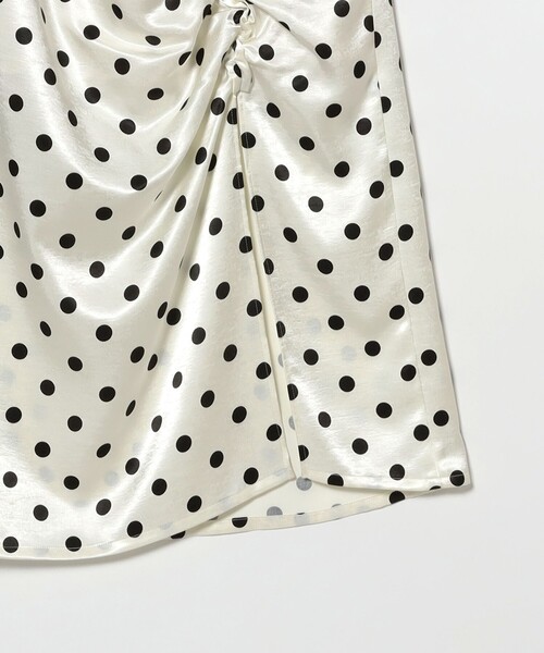 Ray BEAMS(レイビームス)の「ドット サテン フリル スカート(スカート・レディース・オフホワイト/ブラック・0/1)」の6枚目の写真