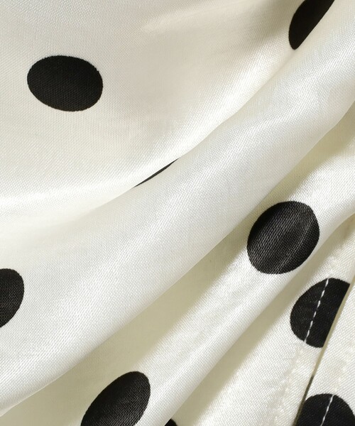 Ray BEAMS(レイビームス)の「ドット サテン フリル スカート(スカート・レディース・オフホワイト/ブラック・0/1)」の8枚目の写真