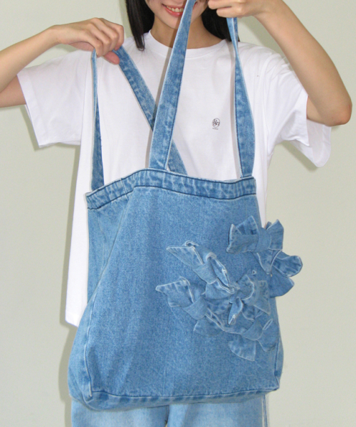 RONRON(ロンロン)の「RIBBON POINTED DENIM TOTE BAG MEDIUM BLUE(トートバッグ・レディース・その他・FREE)」の1枚目の写真