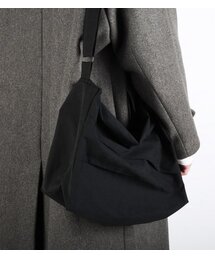 AROUND TO B（アラウンドトゥビー）の「サンドクロスバッグ ブラック（メッセンジャーバッグ）」