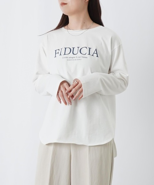 LUCA/LADY LUCK LUCA(ルカ/レディラックルカ)の「LC/LLL クリーンサマーロゴロンTee(Tシャツ/カットソー・レディース・オフホワイト/グレー/チャコールグレー・FREE)」の2枚目の写真