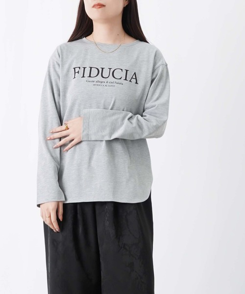 LUCA/LADY LUCK LUCA(ルカ/レディラックルカ)の「LC/LLL クリーンサマーロゴロンTee(Tシャツ/カットソー・レディース・オフホワイト/グレー/チャコールグレー・FREE)」の5枚目の写真