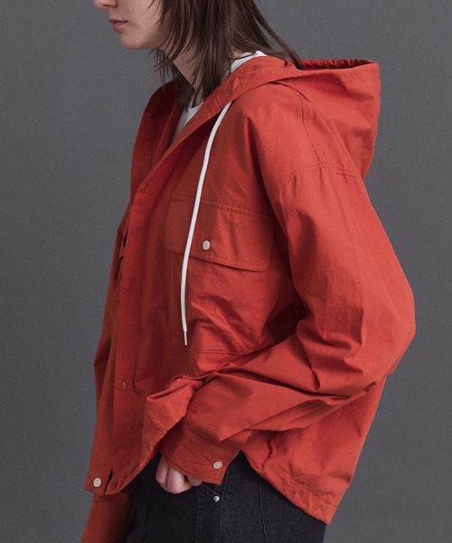 Confirm（コンファーム）の「Long-sleeved Shirt Hoodie / 長袖シャツパーカー フード付き ストライブ メンズ レディース ユニセックス（シャツ/ブラウス・メンズ・ブラック/チャコールグレー/ブルー/オレンジ・S/M/L）」の4枚目の写真
