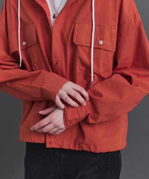 Confirm（コンファーム）の「Long-sleeved Shirt Hoodie / 長袖シャツパーカー フード付き ストライブ メンズ レディース ユニセックス（シャツ/ブラウス・メンズ・ブラック/チャコールグレー/ブルー/オレンジ・S/M/L）」の12枚目の写真