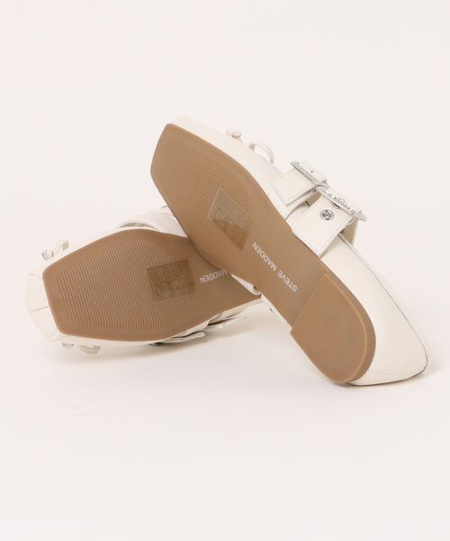STEVE MADDEN（スティーブマデン）の「ダブルベルトメリージェーンパンプス/S.MADDEN CEARA-XS（パンプス・レディース・ブラック/アイボリー・23.5-24/24.5cm/24.0cm/23.5cm/23.0cm/22.5cm）」の7枚目の写真