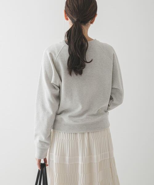 URBAN RESEARCH（アーバンリサーチ）の「ラメ裏毛スウェット（スウェット・レディース・アイボリー/ライトグレー・FREE）」の16枚目の写真
