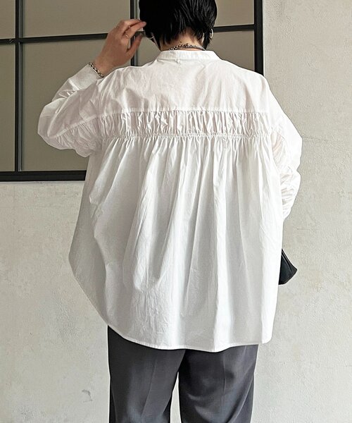 un dix cors(アンディコール)の「バックギャザーシャツ(シャツ/ブラウス・レディース・ネイビー/グレー/オフホワイト/サックスブルー・FREE)」の9枚目の写真