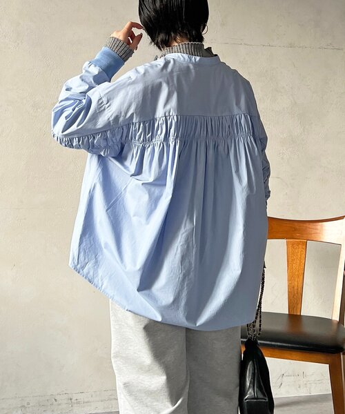 un dix cors(アンディコール)の「バックギャザーシャツ(シャツ/ブラウス・レディース・ネイビー/グレー/オフホワイト/サックスブルー・FREE)」の11枚目の写真