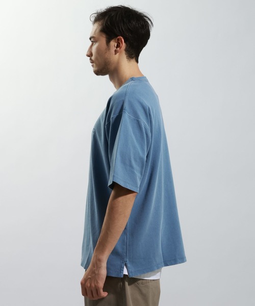 Champion（チャンピオン）の「【Champion(チャンピオン）】別注ピグメントTシャツ（Tシャツ/カットソー・メンズ・ブルー/ブラック/ライトグレー・MEDIUM/LARGE）」の11枚目の写真
