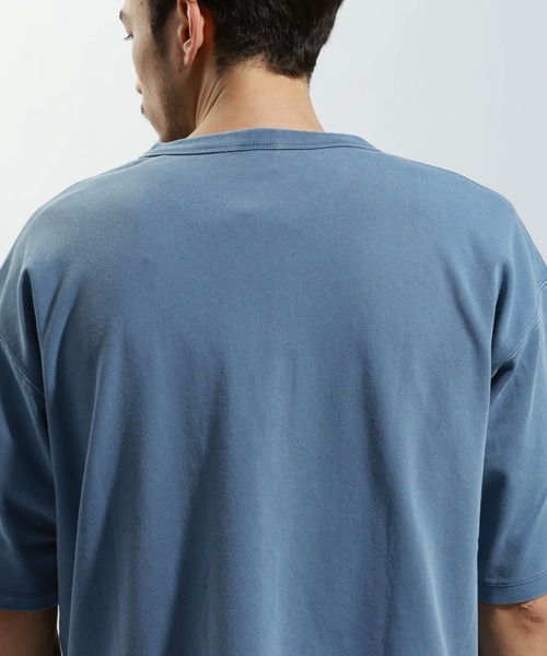 Champion（チャンピオン）の「【Champion(チャンピオン）】別注ピグメントTシャツ（Tシャツ/カットソー・メンズ・ブルー/ブラック/ライトグレー・MEDIUM/LARGE）」の14枚目の写真