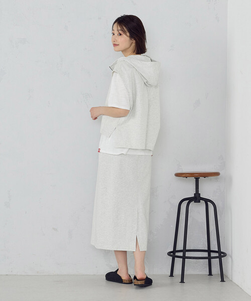 ONIGIRI（オニギリ）の「裏毛ナロースカート/セットアップ対応（スカート・レディース・ブラウン/ネイビー/ライトグレー・FREE）」の16枚目の写真