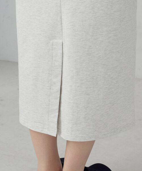 ONIGIRI（オニギリ）の「裏毛ナロースカート/セットアップ対応（スカート・レディース・ブラウン/ネイビー/ライトグレー・FREE）」の7枚目の写真