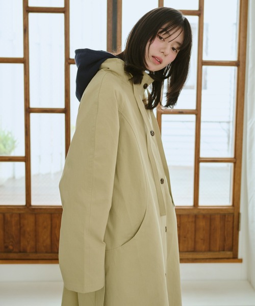 BROKEN BASE(ブロークンベース)の「Stand-Neck Trench Coat(トレンチコート・メンズ・ベージュ/チャコール・フリー)」の11枚目の写真