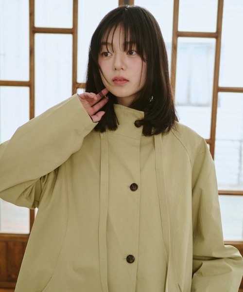 BROKEN BASE(ブロークンベース)の「Stand-Neck Trench Coat(トレンチコート・メンズ・ベージュ/チャコール・フリー)」の9枚目の写真