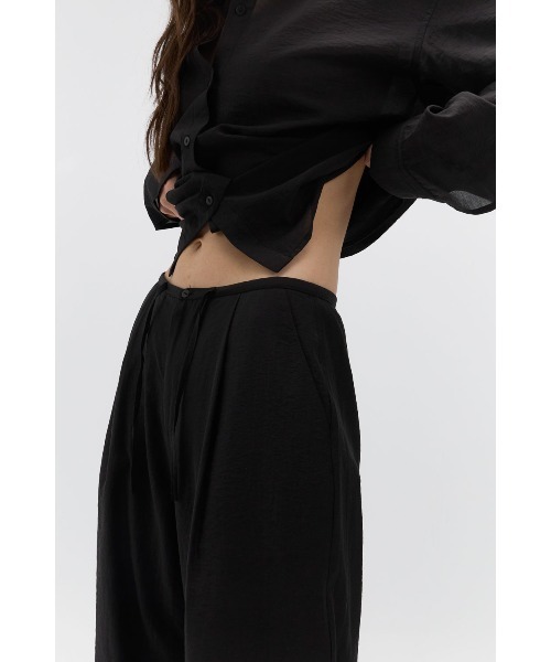 Studio Doe Textured Drawstring Trousers（その他パンツ）｜Studio