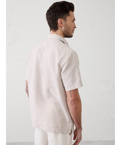 BANANA REPUBLIC FACTORY STORE(バナナリパブリック ファクトリーストア)の「BANANA REPUBLIC FACTORY STORE スタンダードフィット リネンブレンド シャツ(シャツ/ブラウス・メンズ・ブルー系その他2/ブルー系その他/ベージュ/ホワイト/ネイビー/ピンク/ホワイト系その他/グリーン/ライトブルー/ライトピンク/ブルー/イエロー/グリーン系その他/ブルー系その他3/ホワイト系その他2/ピンク系その他/ブラック/ワインレッド・XL/L/M/S)」の20枚目の写真