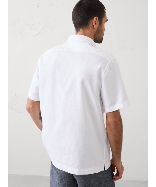 BANANA REPUBLIC FACTORY STORE(バナナリパブリック ファクトリーストア)の「BANANA REPUBLIC FACTORY STORE スタンダードフィット リネンブレンド シャツ(シャツ/ブラウス・メンズ・ブルー系その他2/ブルー系その他/ベージュ/ホワイト/ネイビー/ピンク/ホワイト系その他/グリーン/ライトブルー/ライトピンク/ブルー/イエロー/グリーン系その他/ブルー系その他3/ホワイト系その他2/ピンク系その他/ブラック/ワインレッド・XL/L/M/S)」の22枚目の写真