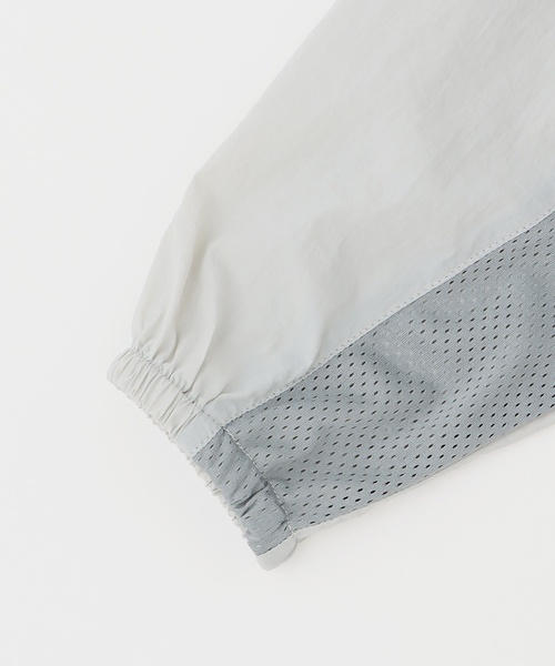 petit main（プティマイン）の「【ポケッタブル】ワッシャーウィンブレ（ナイロンジャケット・キッズ・ライトグレー/アイボリー・M/S/L）」の12枚目の写真