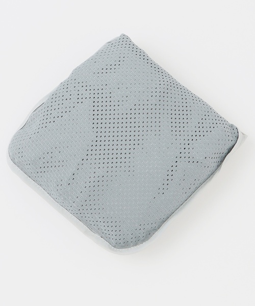 petit main（プティマイン）の「【ポケッタブル】ワッシャーウィンブレ（ナイロンジャケット・キッズ・ライトグレー/アイボリー・M/S/L）」の15枚目の写真