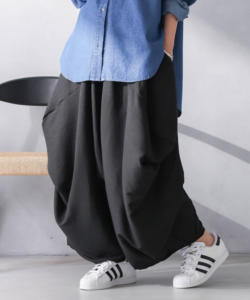 n'OrLABEL(ノアールレーベル)の「変形バルーンサルエルパンツ(その他パンツ・レディース・ブラック/チャコール/カーキ・FREE)」の1枚目の写真