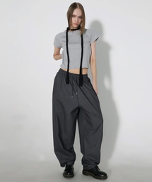 CHICKS（チックス）の「カーブドストライプバルーンバンディングスラックスグレー（スラックス）」