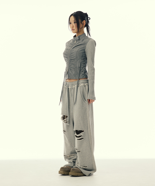 GILAARCHIVE（ギラアーカイブ）の「STITCHED BOLD LOGO SWEAT PANTS_GREY（スウェットパンツ・レディース・その他・MEDIUM/SMALL）」の2枚目の写真