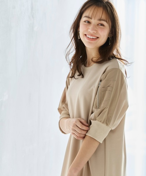 SMILE LAND(スマイルランド)の「<大きいサイズ>ゆるシルエットジップデザインワンピース(ワンピース・レディース・ベージュ/ブラック・L~LL/5L~6L/3L~4L)」の4枚目の写真