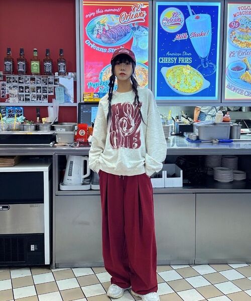 MOZMOZ(モズモズ)の「カラフルコーデュロイストリングワイドパンツクリーム(スウェットパンツ・レディース・その他・1/2/3)」の8枚目の写真