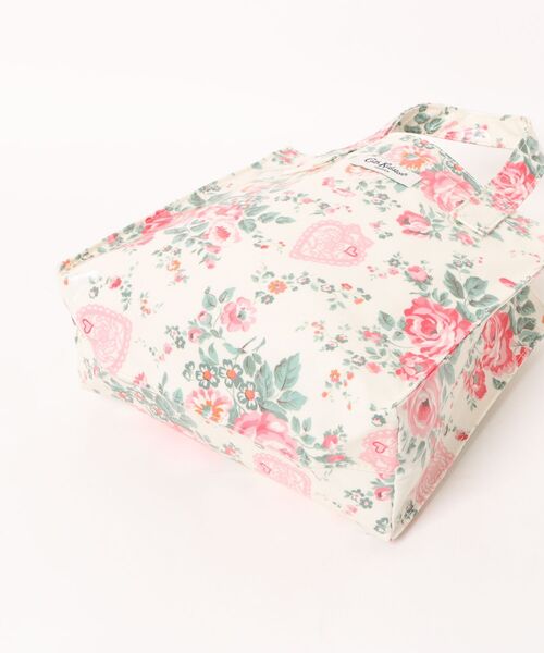 Cath Kidston(キャスキッドソン)の「スモール ブックバッグ Hackney Rose(ハンドバッグ・レディース・ピンク・FREE)」の4枚目の写真