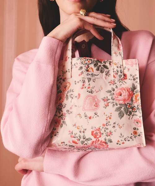 Cath Kidston(キャスキッドソン)の「スモール ブックバッグ Hackney Rose(ハンドバッグ・レディース・ピンク・FREE)」の12枚目の写真