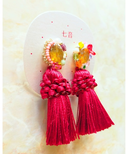 tone(トーン)の「【七音】チェコガラスとタッセルのピアス(MA)(ピアス(両耳用)・レディース・レッド/ブラウン・FREE)」の11枚目の写真