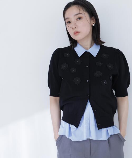NATURAL BEAUTY BASIC（ナチュラルビューティーベーシック）の「フラワーモチーフカーディガン（カーディガン/ボレロ・レディース・ブラック/グレー系その他/オフホワイト・ﾌﾘ-）」の3枚目の写真