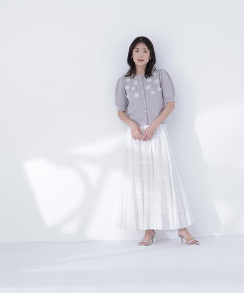 NATURAL BEAUTY BASIC（ナチュラルビューティーベーシック）の「フラワーモチーフカーディガン（カーディガン/ボレロ・レディース・ブラック/グレー系その他/オフホワイト・ﾌﾘ-）」の17枚目の写真