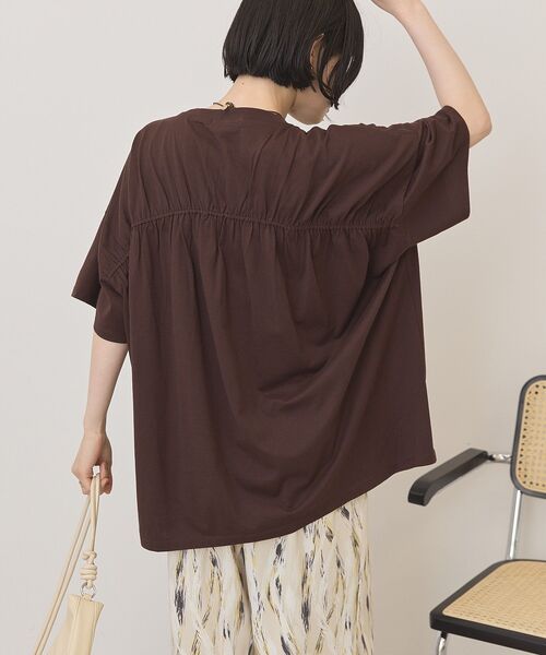 AMERICAN HOLIC(アメリカンホリック)の「バックギャザーコクーンカットプルオーバー(Tシャツ/カットソー・レディース・オフホワイト/グレー系その他/ブラック/ブラウン・L/M)」の13枚目の写真