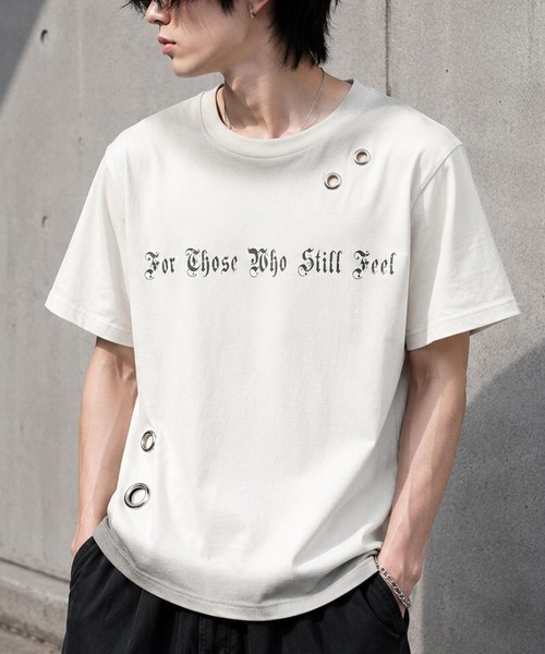 BENDER TOKYO(ベンダートウキョウ)の「スプレー加工 アイレット ショート丈 ロゴプリント Tシャツ / ユニセックス(Tシャツ/カットソー・メンズ・カモフラージュ/ピンク/アイボリー/ブラック・S/M/L)」の2枚目の写真