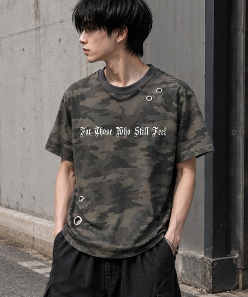 BENDER TOKYO(ベンダートウキョウ)の「スプレー加工 アイレット ショート丈 ロゴプリント Tシャツ / ユニセックス(Tシャツ/カットソー・メンズ・カモフラージュ/ピンク/アイボリー/ブラック・S/M/L)」の7枚目の写真